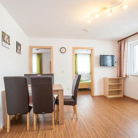 ניוסטיפט אים סטובאיטל Conny'S Apartments מראה חיצוני תמונה